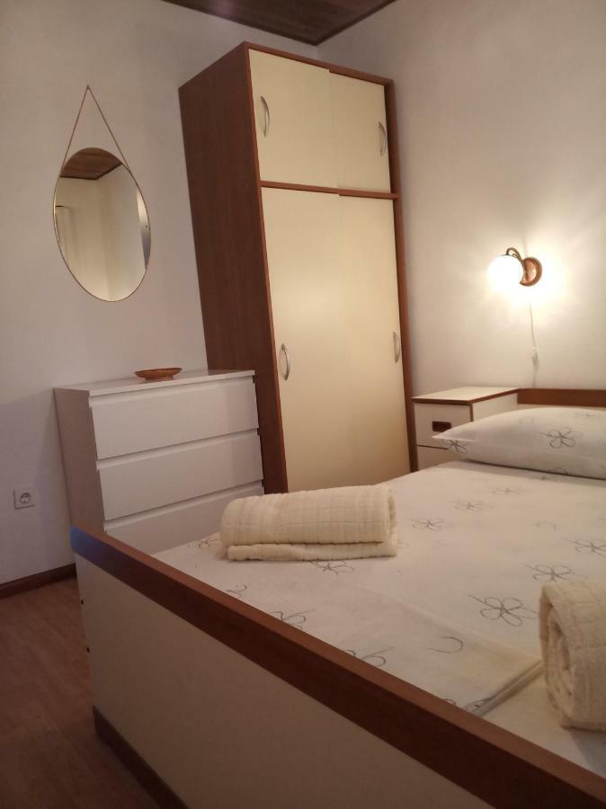 Apartman Mijic トロギール エクステリア 写真