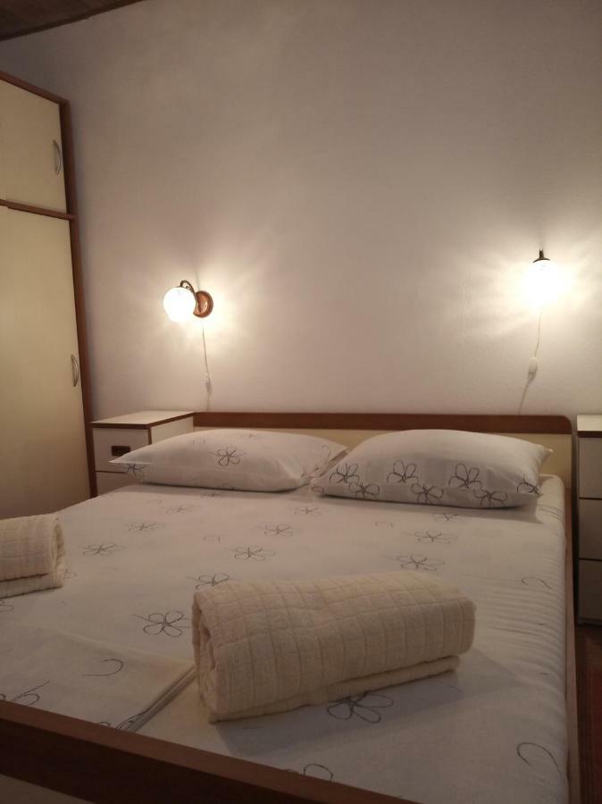 Apartman Mijic トロギール エクステリア 写真