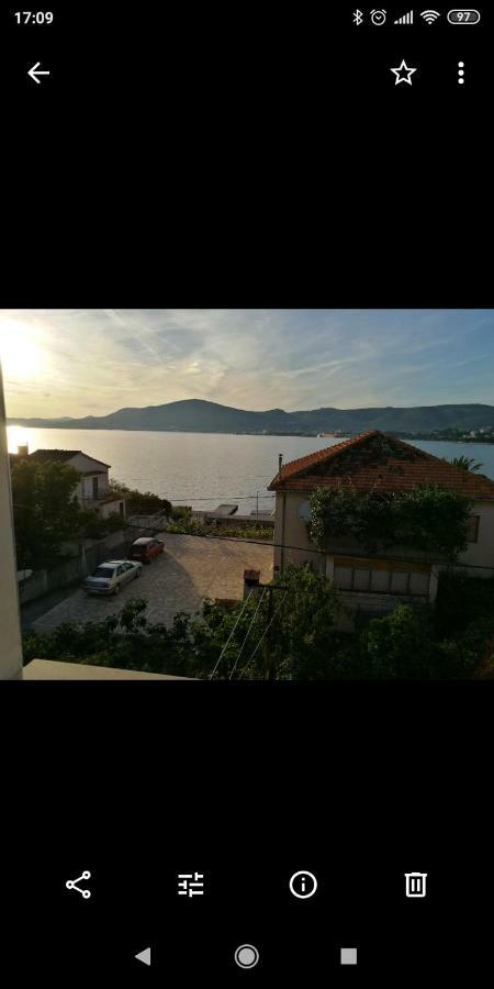 Apartman Mijic トロギール エクステリア 写真